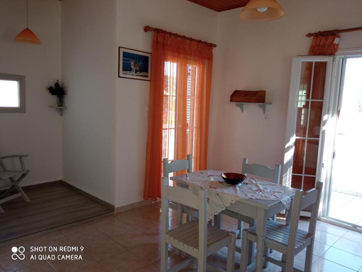 Soustas Apartments Longós Екстериор снимка