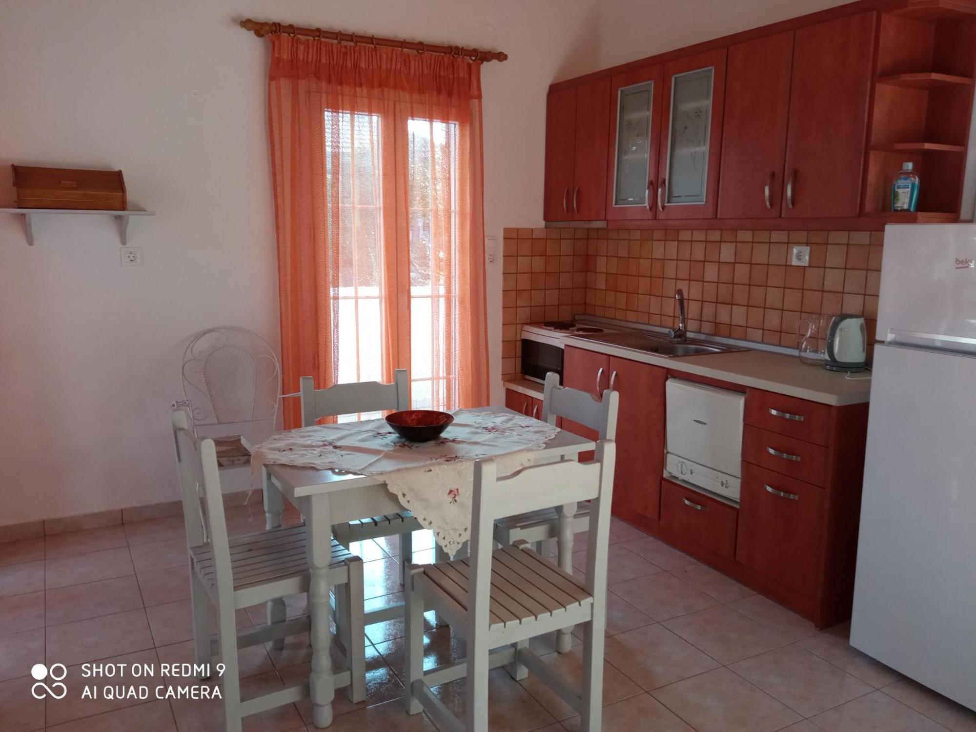 Soustas Apartments Longós Екстериор снимка