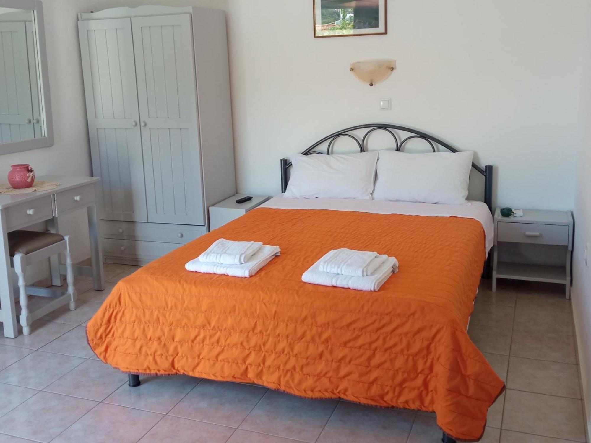 Soustas Apartments Longós Стая снимка
